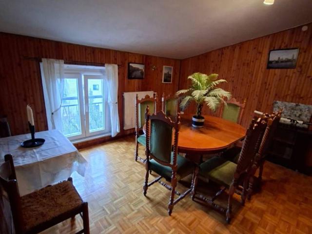 Palazzo / Stabile in vendita a Fornovo di Taro PR