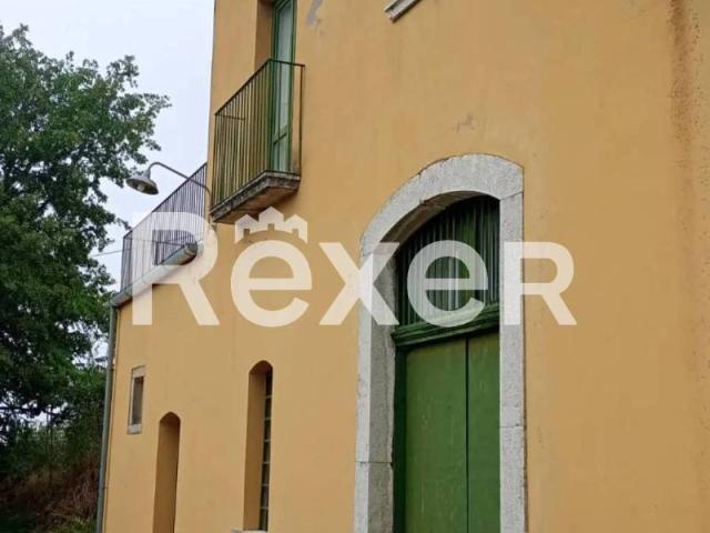 Palazzo / Stabile in vendita a Forenza PZ