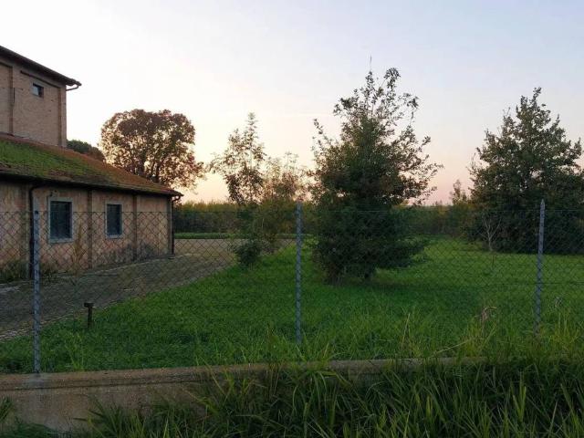 Palazzo / Stabile in vendita a Forlì FC