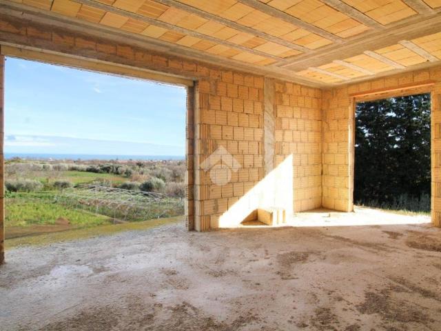 Palazzo / Stabile in vendita a Francavilla al Mare CH
