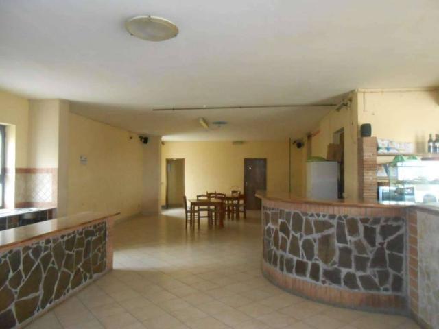 Palazzo / Stabile in vendita a Francolise CE