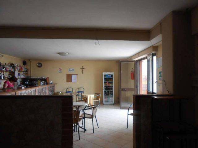 Palazzo / Stabile in vendita a Francolise CE