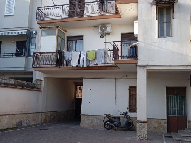 Palazzo / Stabile in vendita a Frattaminore NA