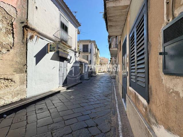 Palazzo / Stabile in vendita a Frignano CE