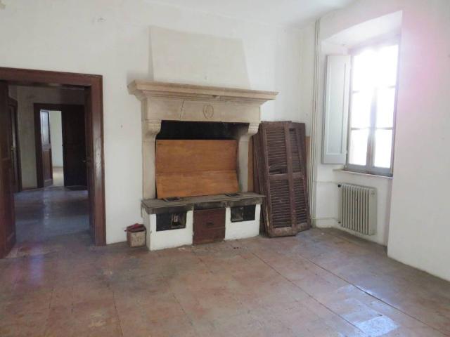 Palazzo / Stabile in vendita a Terni TR