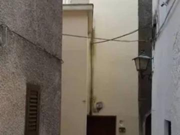 Palazzo / Stabile in vendita a Guardia Piemontese CS