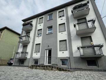 Palazzo / Stabile in vendita a Gallarate VA