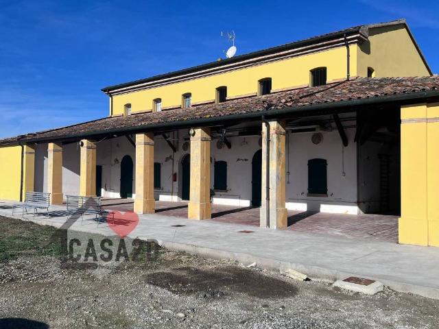 Palazzo / Stabile in vendita a Gambettola FC