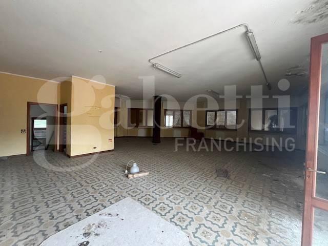 Palazzo / Stabile in vendita a Gandosso BG