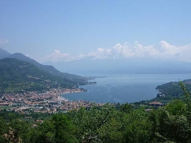 Palazzo / Stabile in vendita a Gardone Riviera BS
