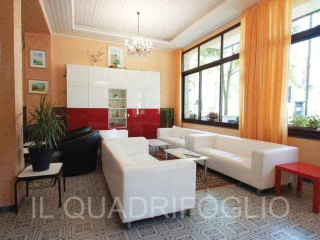 Palazzo / Stabile in vendita a Gatteo FC