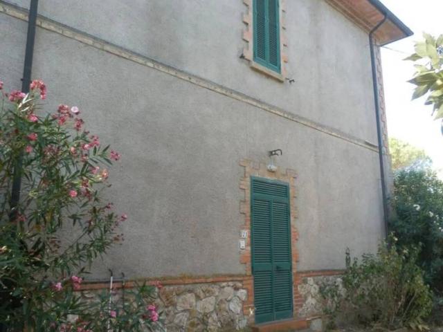 Palazzo / Stabile in vendita a Gavorrano GR