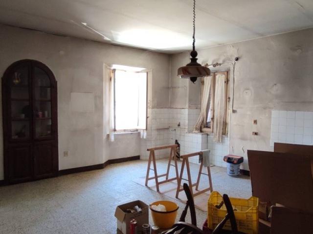 Palazzo / Stabile in vendita a Gavorrano GR