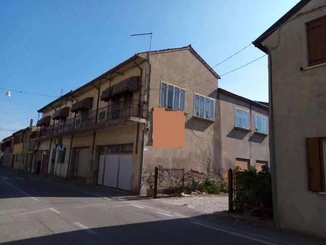 Palazzo / Stabile in vendita a Gavello RO