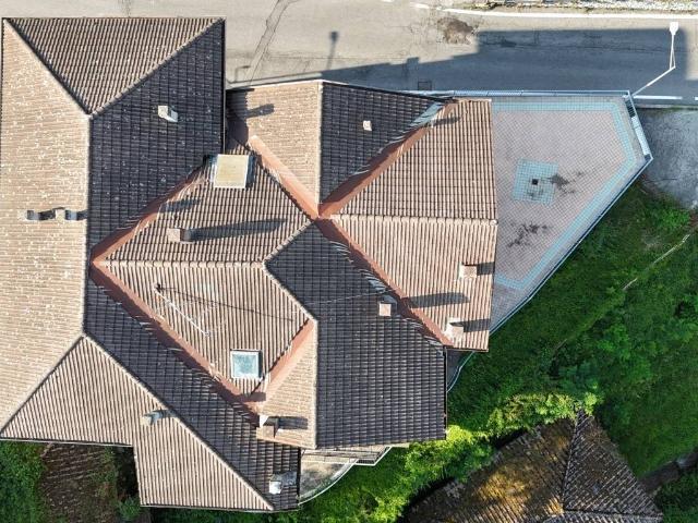 Palazzo / Stabile in vendita a Gaverina Terme BG