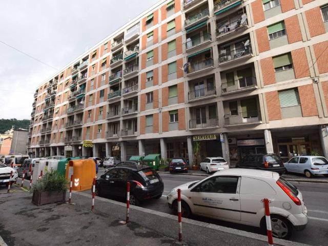 Palazzo / Stabile in vendita a Genova GE