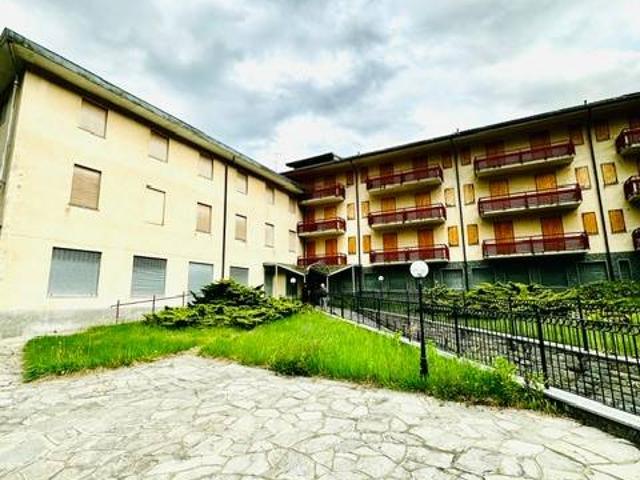 Palazzo / Stabile in vendita a Genova GE