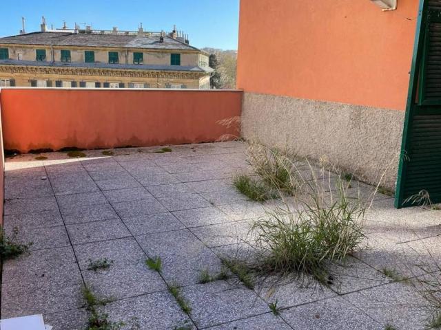 Palazzo / Stabile in vendita a Genova GE