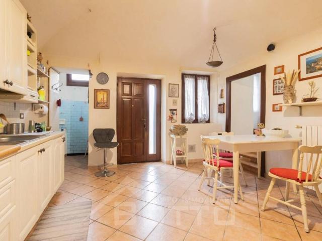 Palazzo / Stabile in vendita a Ghemme NO