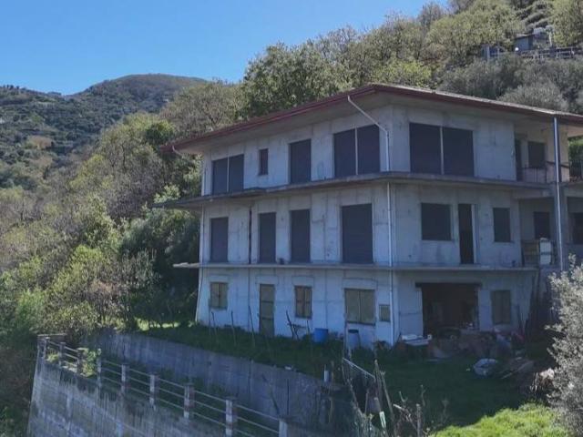 Palazzo / Stabile in vendita a Gioiosa Marea ME