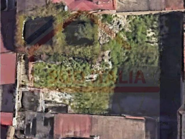 Palazzo / Stabile in vendita a Giugliano in Campania NA