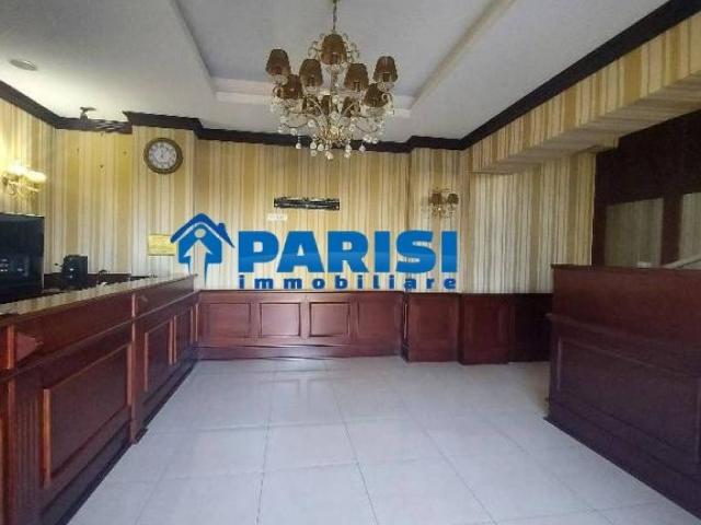 Palazzo / Stabile in vendita a Giugliano in Campania NA