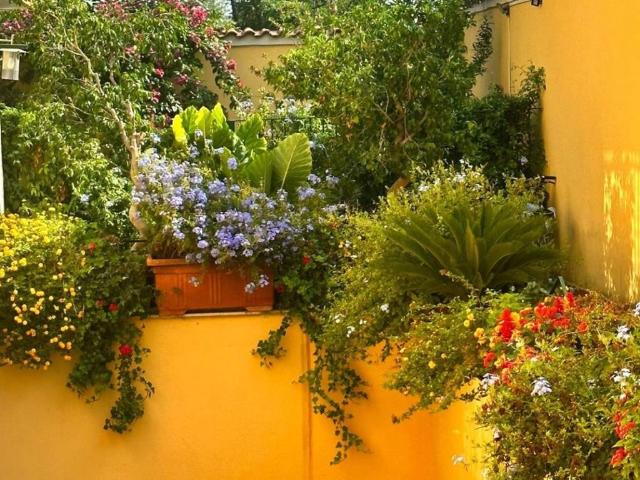 Palazzo / Stabile in vendita a Giugliano in Campania NA