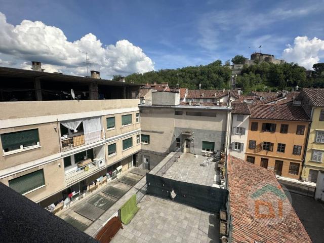 Palazzo / Stabile in vendita a Gorizia GO