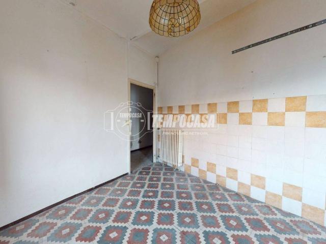 Palazzo / Stabile in vendita a Govone CN