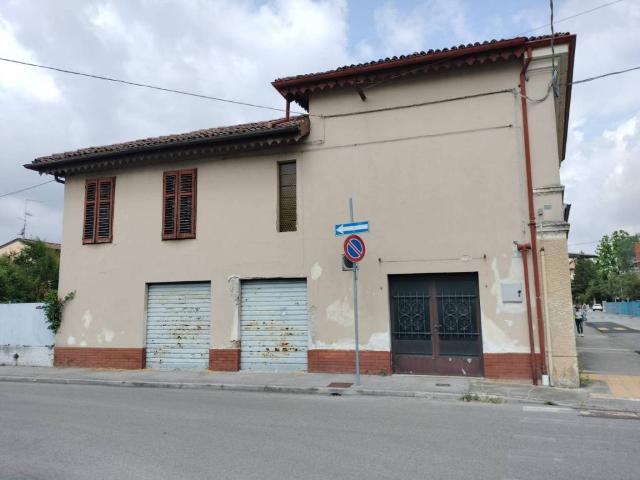 Palazzo / Stabile in vendita a Gradisca d'Isonzo GO