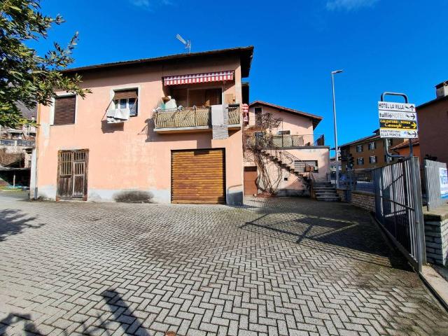 Palazzo / Stabile in vendita a Gravedona ed Uniti CO