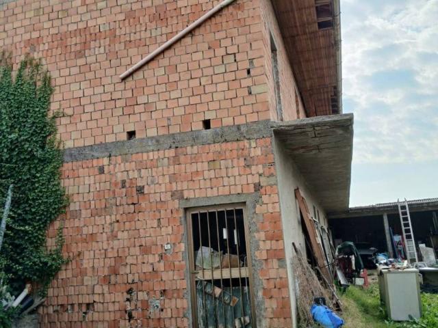 Palazzo / Stabile in vendita a Gravellona Lomellina PV