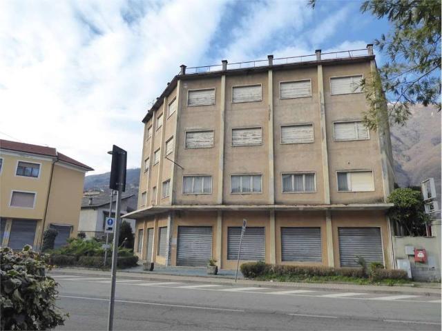 Palazzo / Stabile in vendita a Gravellona Toce VB