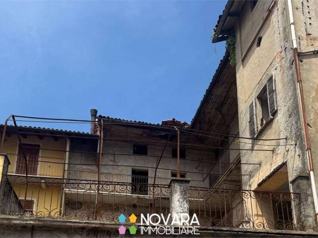 Palazzo / Stabile in vendita a Grignasco NO