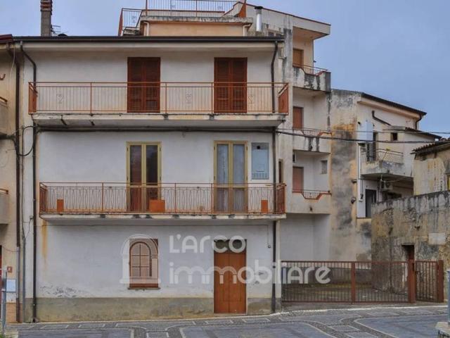 Palazzo / Stabile in vendita a Grisolia CS