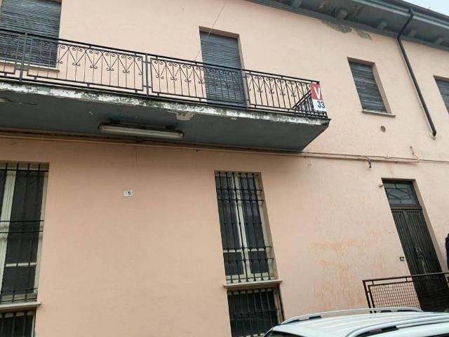 Palazzo / Stabile in vendita a Gropparello PC