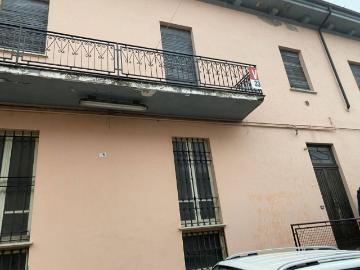 Palazzo / Stabile in vendita a Gropparello PC