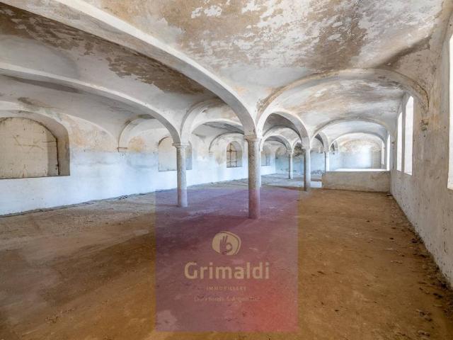 Palazzo / Stabile in vendita a Grumello Cremonese ed Uniti CR