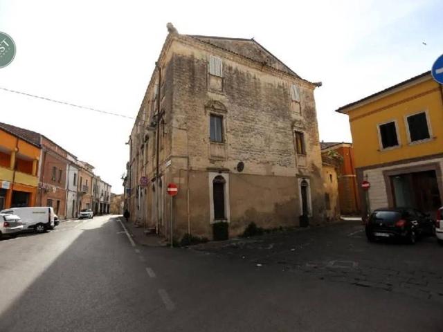 Palazzo / Stabile in vendita a Ittiri SS