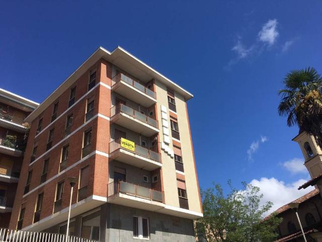 Palazzo / Stabile in vendita a Ivrea TO