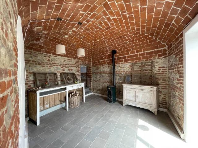 Palazzo / Stabile in vendita a Lu e Cuccaro Monferrato AL
