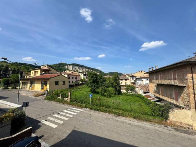 Palazzo / Stabile in vendita a Lugagnano Val d'Arda PC