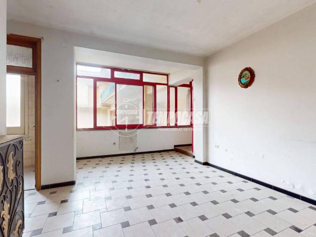 Palazzo / Stabile in vendita a Lusciano CE