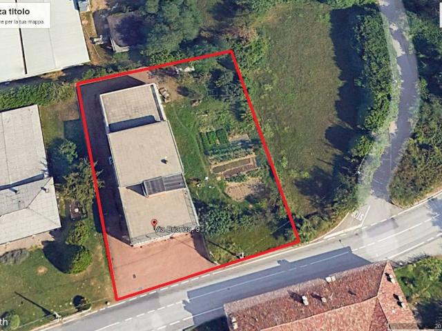 Palazzo / Stabile in vendita a Lurago d'Erba CO