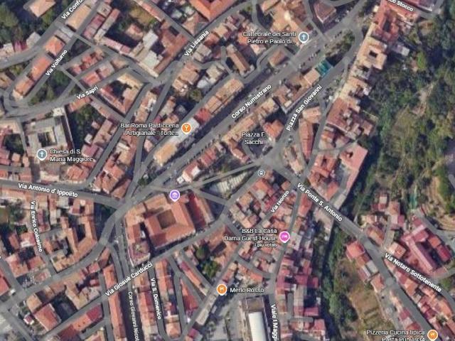 Palazzo / Stabile in vendita a Lamezia Terme CZ