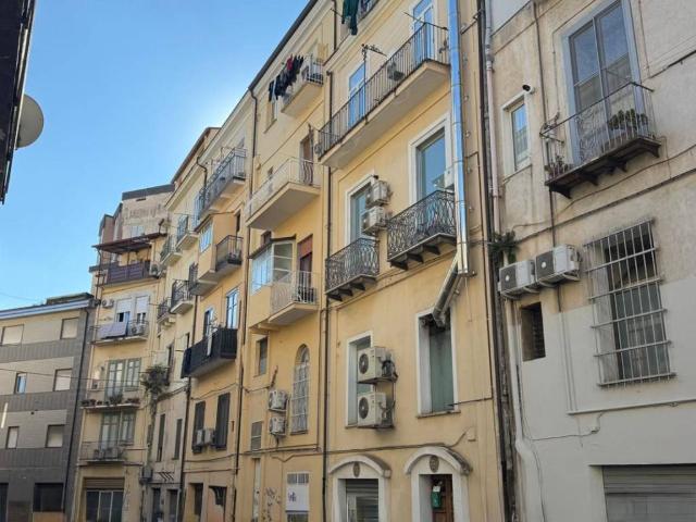 Palazzo / Stabile in vendita a Lamezia Terme CZ