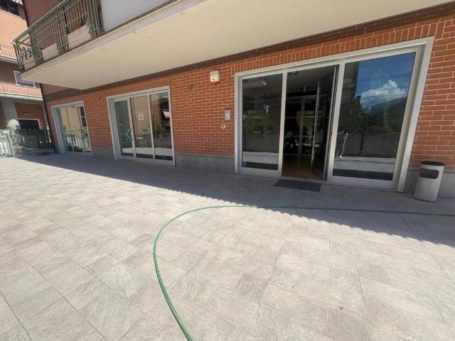 Palazzo / Stabile in vendita a L'Aquila AQ