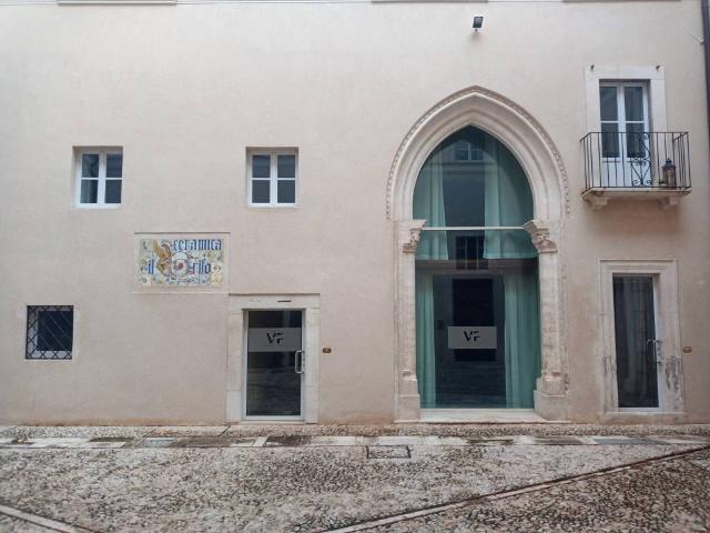 Palazzo / Stabile in vendita a L'Aquila AQ