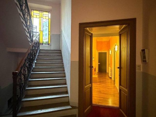 Palazzo / Stabile in vendita a Lecco LC