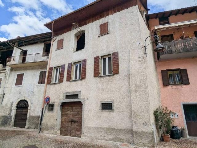 Palazzo / Stabile in vendita a Ledro TN
